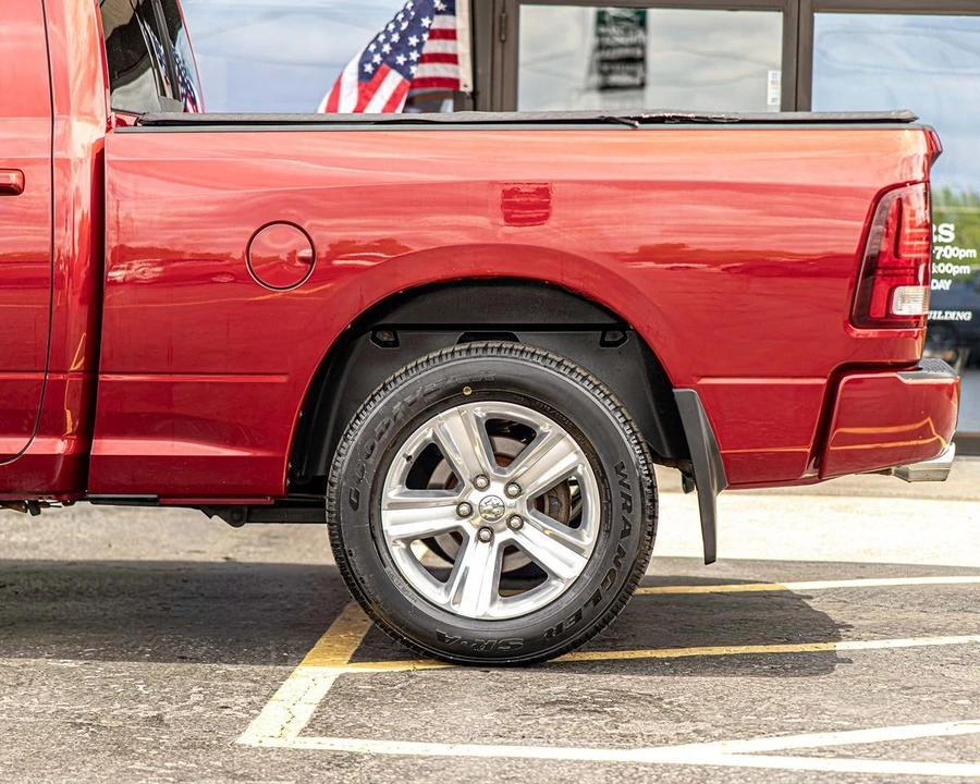 2015 Ram 1500 1st Gen - Image 7 of 31