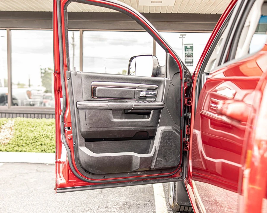 2015 Ram 1500 1st Gen - Image 29 of 31