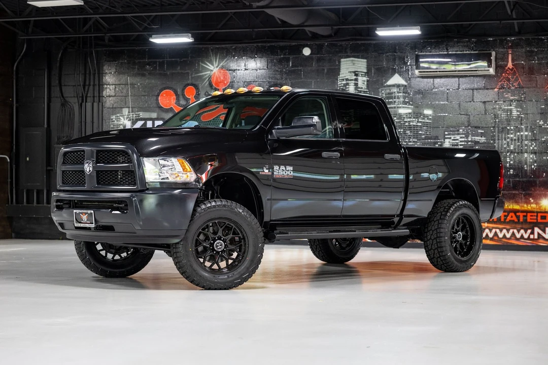 2015 Ram Heavy Duty - Image 2 of 31