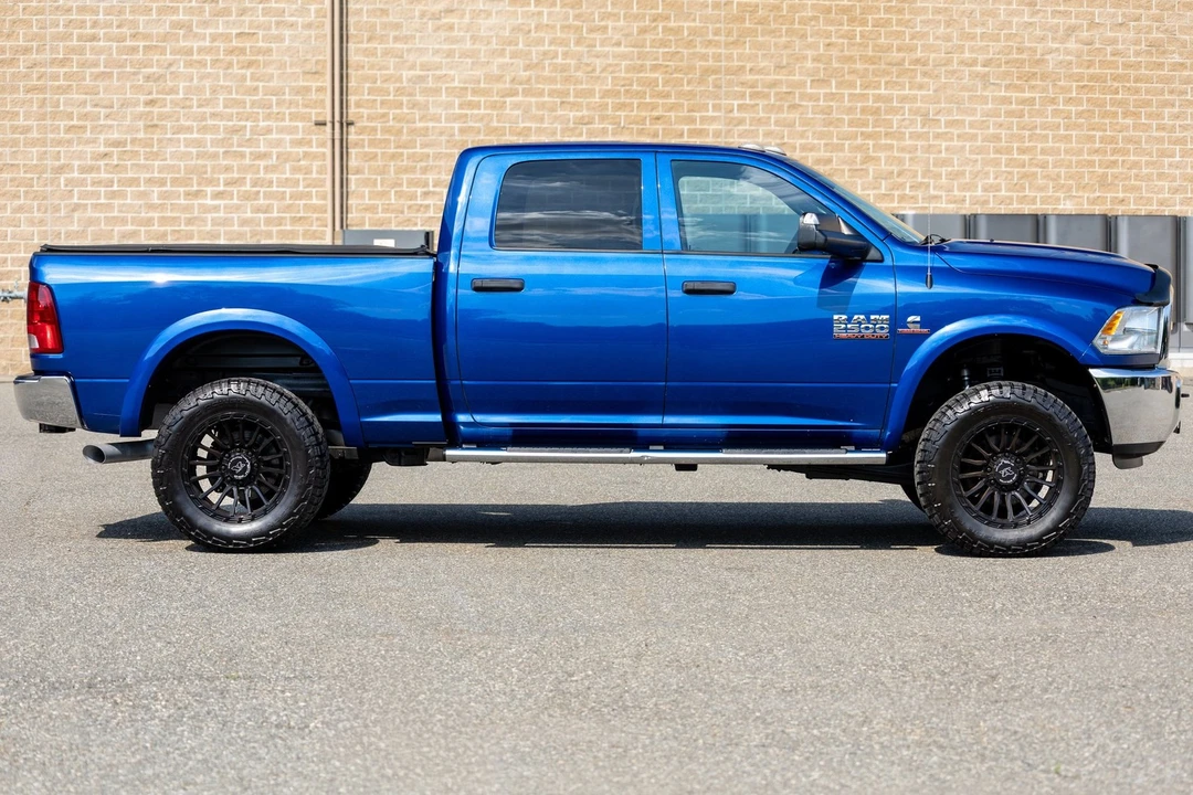 2015 Ram Heavy Duty - Image 9 of 31