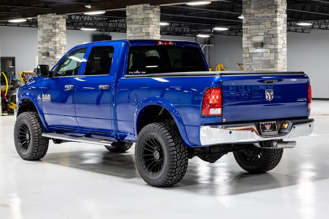 2015 Ram Heavy Duty - Image 11 of 31