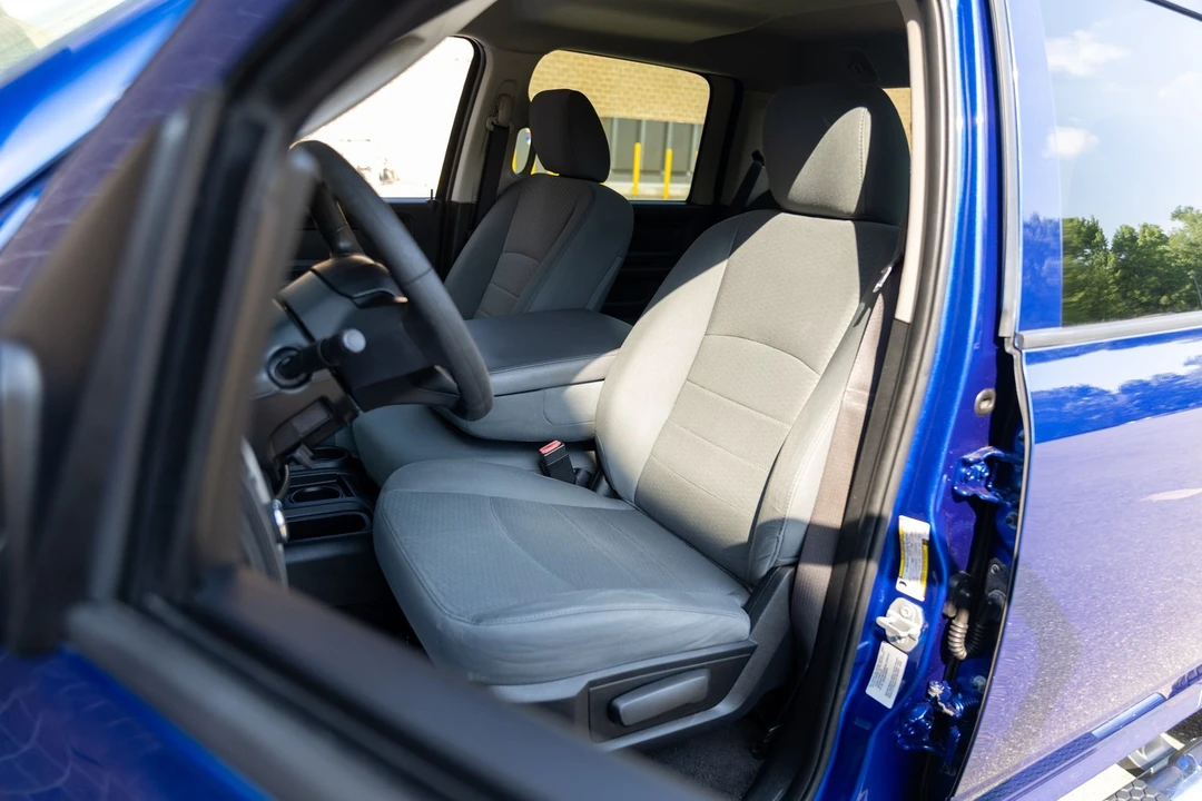 2015 Ram Heavy Duty - Image 23 of 31