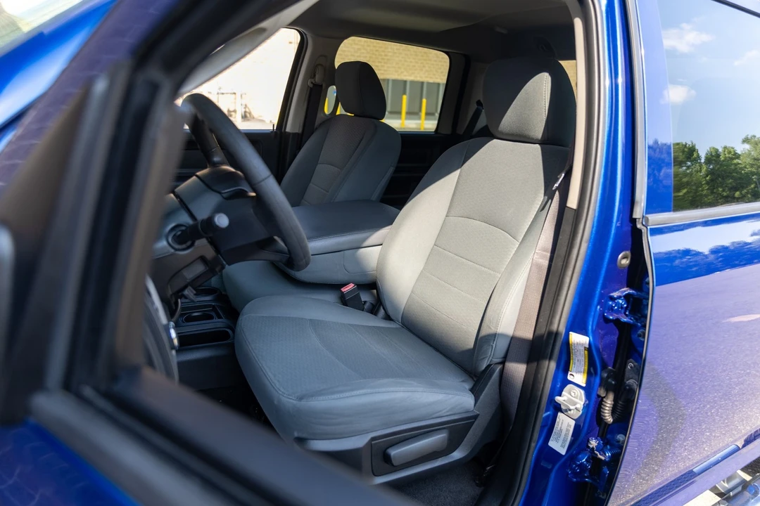 2015 Ram Heavy Duty - Image 24 of 31