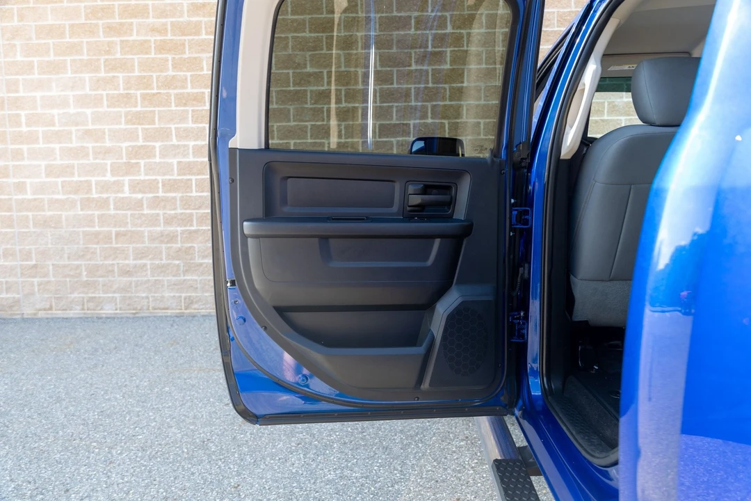 2015 Ram Heavy Duty - Image 25 of 31