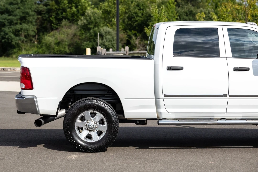 2015 Ram Heavy Duty - Image 23 of 31