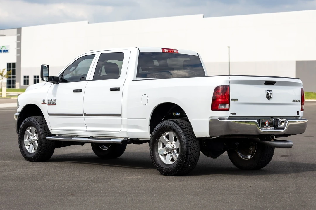 2015 Ram Heavy Duty - Image 15 of 31