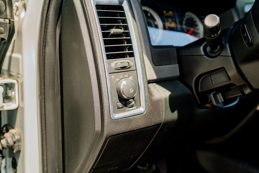 2015 Ram 2500 - Image 15 of 27