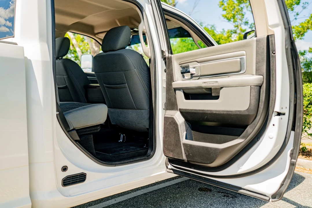 2015 Ram 2500 - Image 24 of 27
