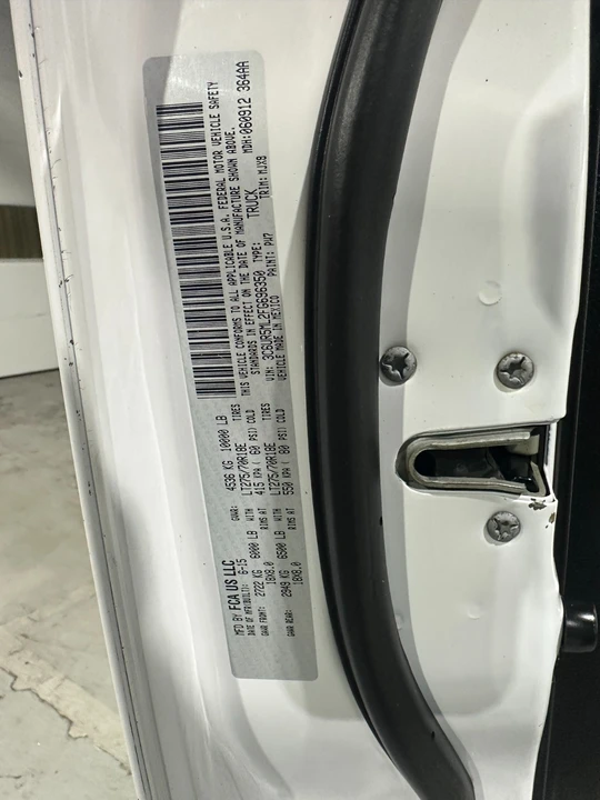 2015 Ram Heavy Duty - Image 16 of 22