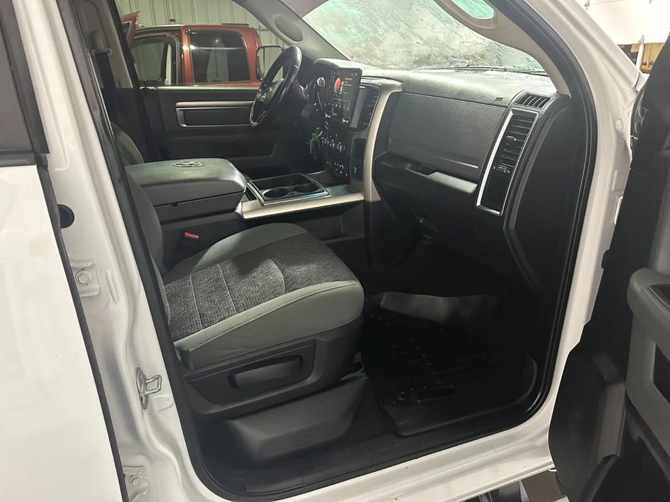 2015 Ram Heavy Duty - Image 11 of 22