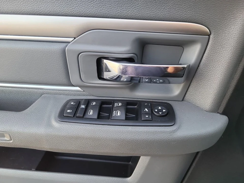 2015 Dodge Ram 4th Gen - Image 15 of 21