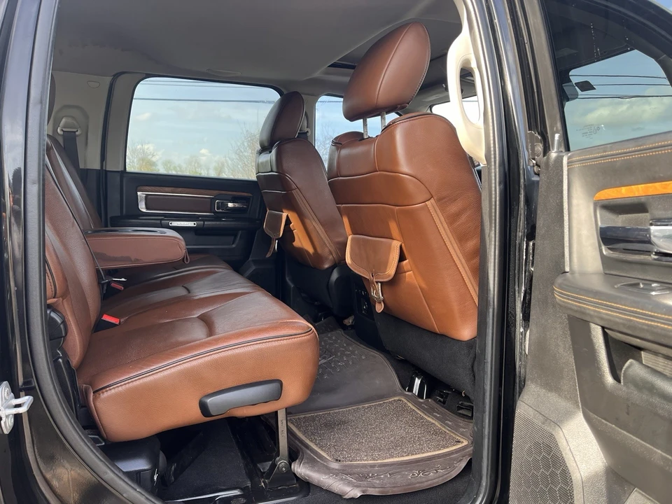 2015 Ram Heavy Duty - Image 9 of 17