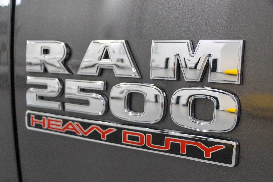 2015 Ram 2500 - Image 23 of 31