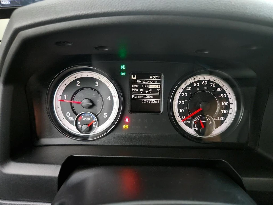 2015 Ram Heavy Duty - Image 15 of 31