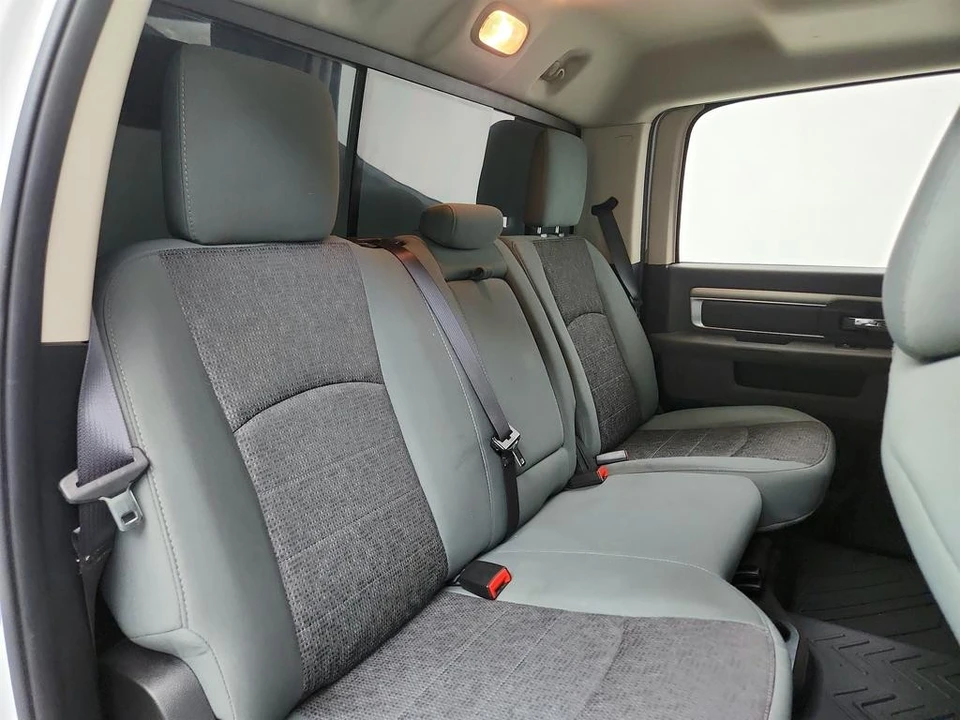 2015 Ram Heavy Duty - Image 25 of 31