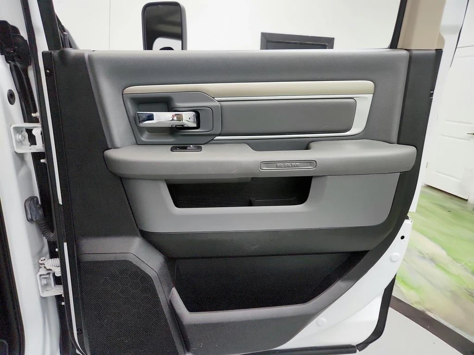 2015 Ram Heavy Duty - Image 27 of 31