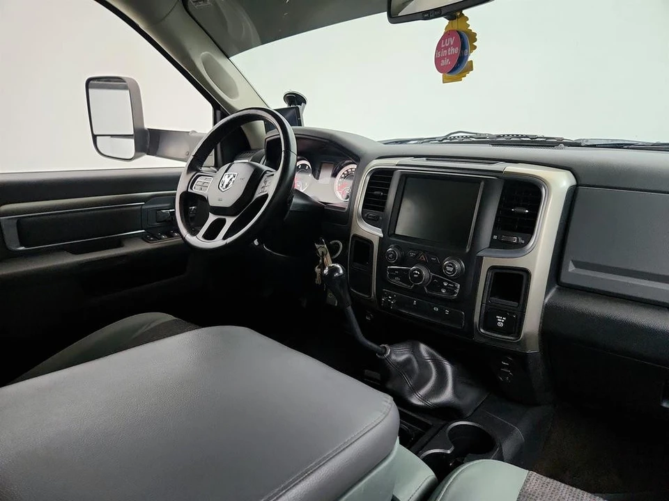 2015 Ram Heavy Duty - Image 22 of 31