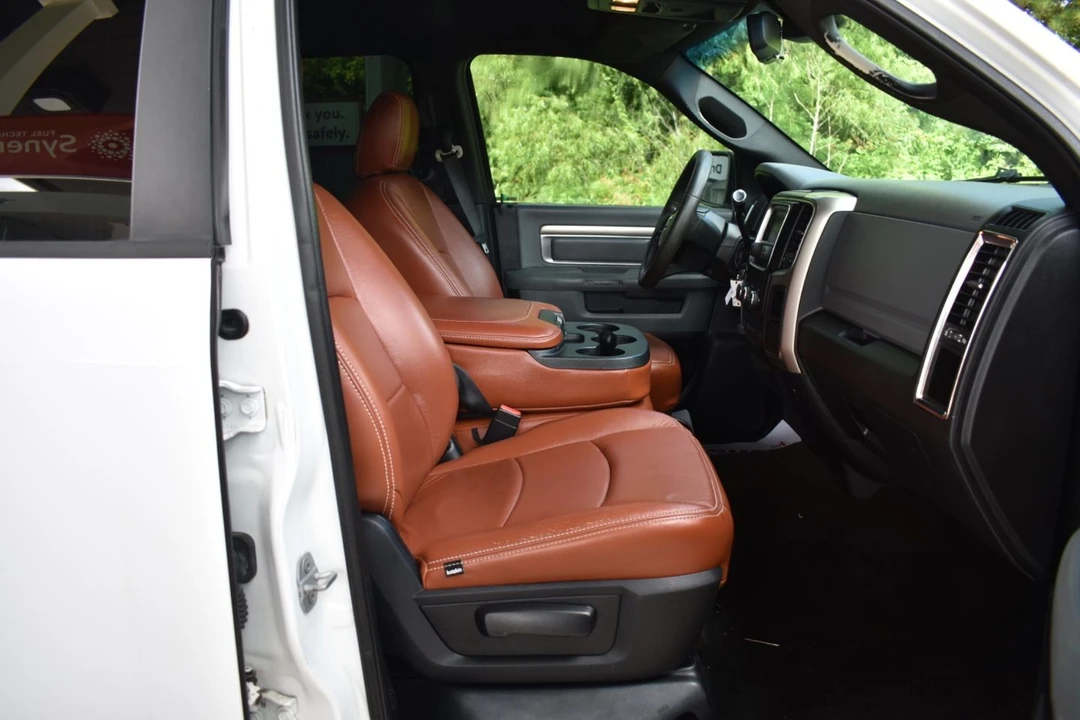 2015 Ram Heavy Duty - Image 16 of 21