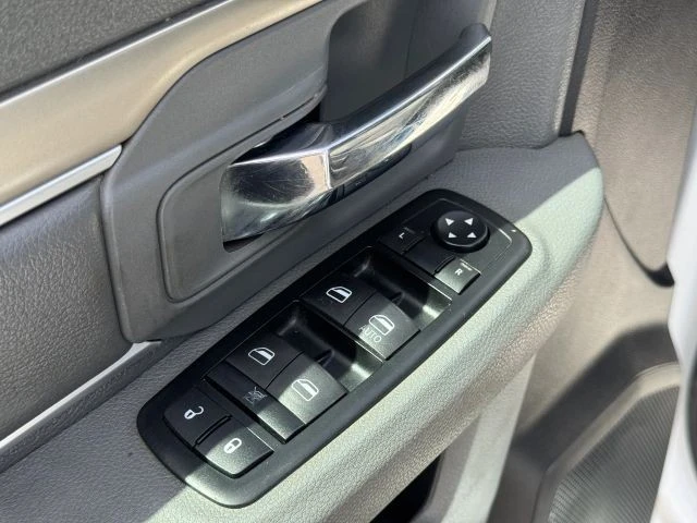 2015 Ram Heavy Duty - Image 17 of 31