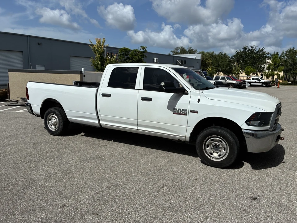 2015 Ram Heavy Duty - Image 5 of 26