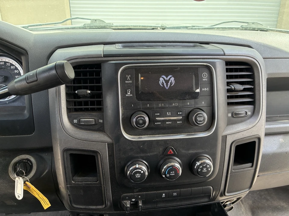 2015 Ram Heavy Duty - Image 23 of 26