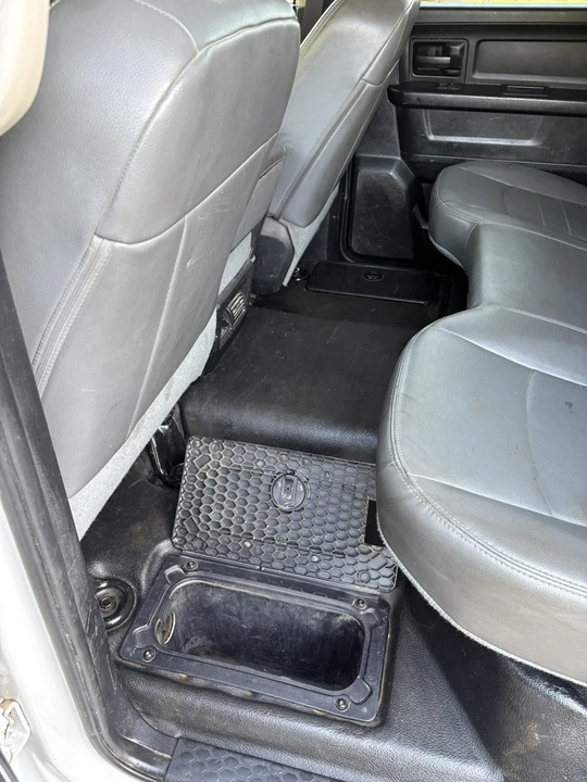 2015 Ram Heavy Duty - Image 15 of 24