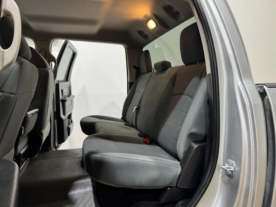 2015 Ram Heavy Duty - Image 19 of 31