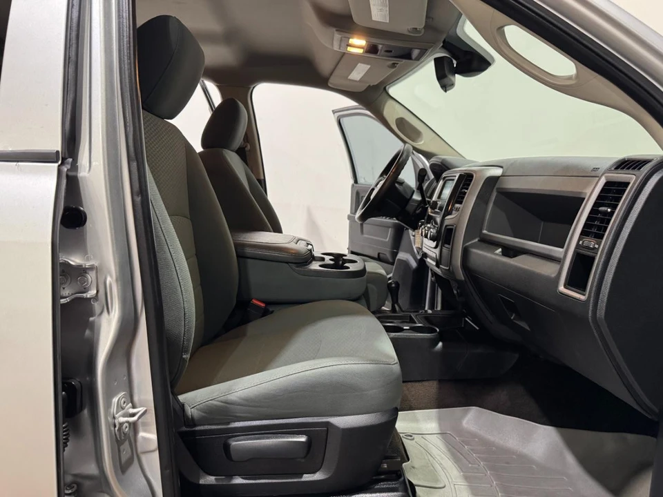 2015 Ram Heavy Duty - Image 15 of 31