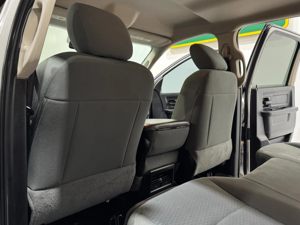 2015 Ram Heavy Duty - Image 17 of 31