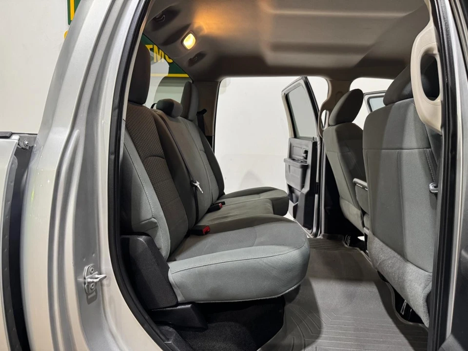 2015 Ram Heavy Duty - Image 18 of 31