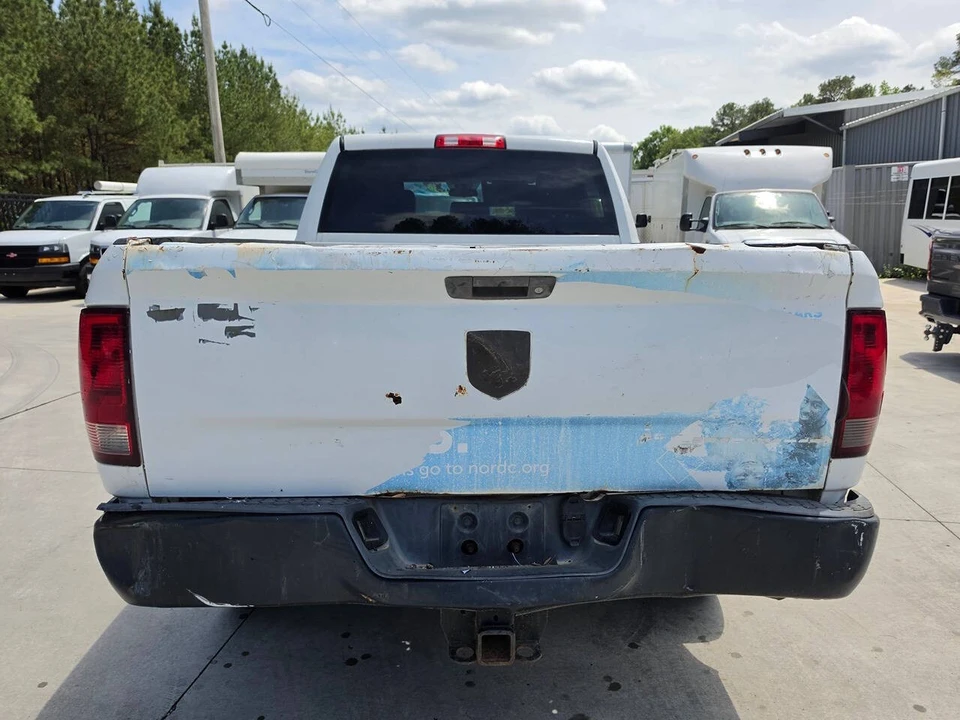 2015 Ram Heavy Duty - Image 5 of 31
