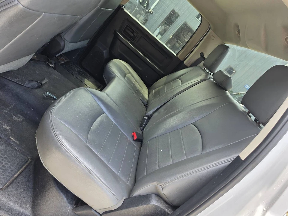 2015 Ram Heavy Duty - Image 15 of 31