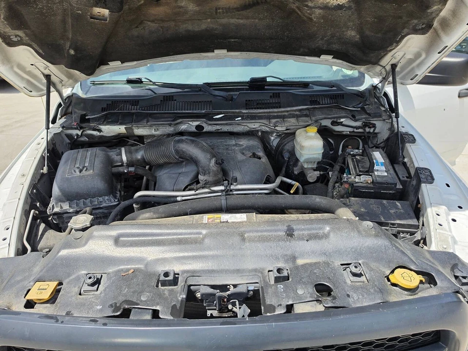 2015 Ram Heavy Duty - Image 24 of 31