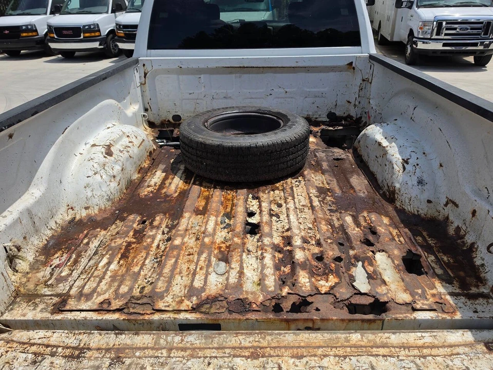 2015 Ram Heavy Duty - Image 23 of 31