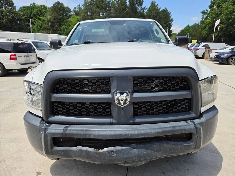 2015 Ram Heavy Duty - Image 9 of 31