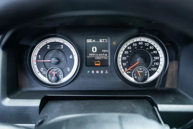 2015 Ram Heavy Duty - Image 24 of 30