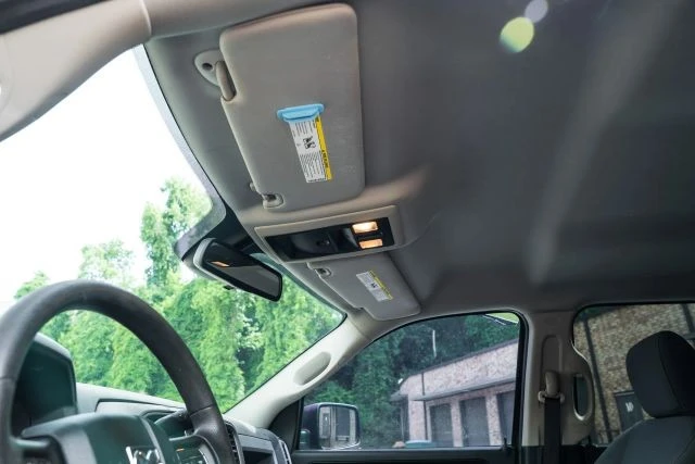 2015 Ram Heavy Duty - Image 23 of 30