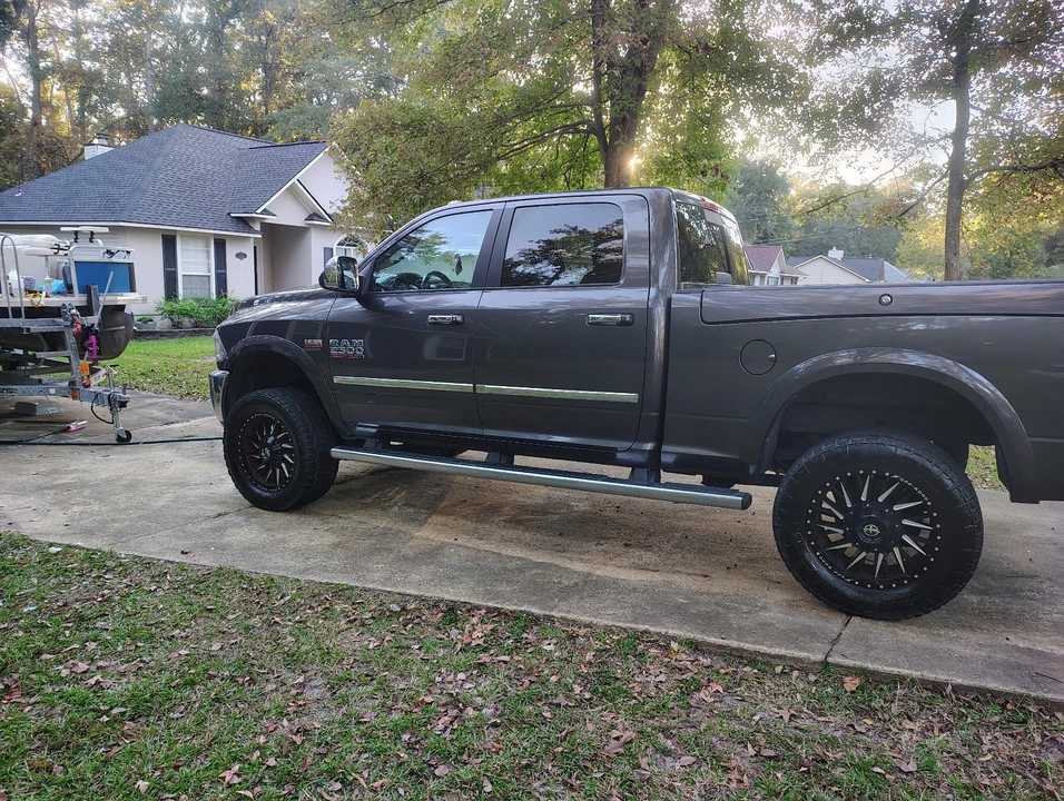 2015 Ram Heavy Duty - Image 4 of 10