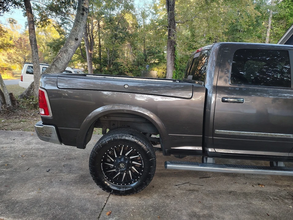 2015 Ram Heavy Duty - Image 5 of 10