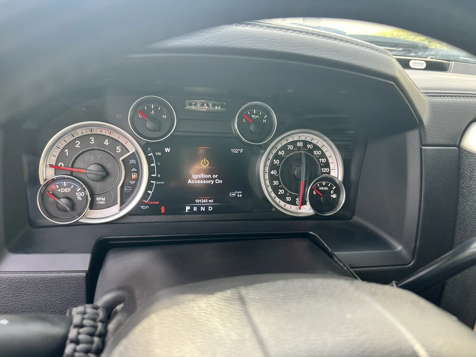 2015 Ram Heavy Duty - Image 2 of 31