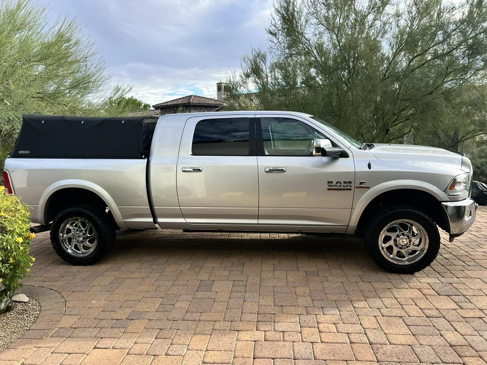 2015 Ram Heavy Duty - Image 10 of 31