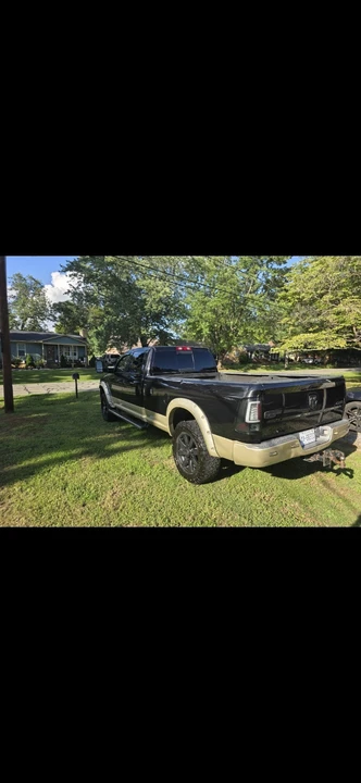 2015 Ram 3500 - Image 3 of 15