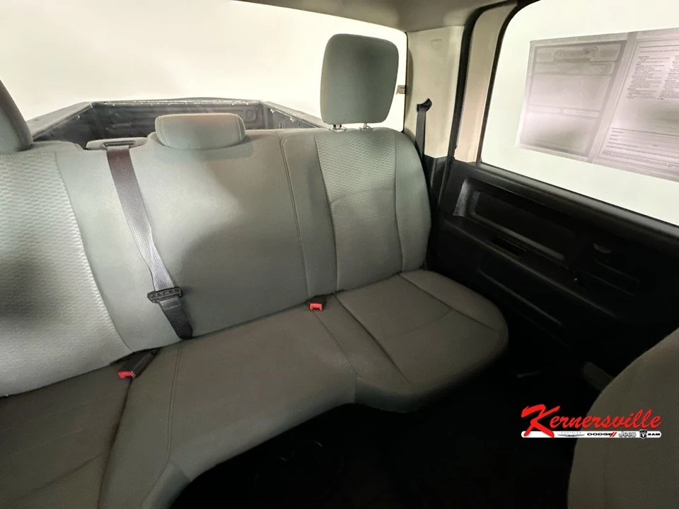 2015 Ram 3500 - Image 14 of 24