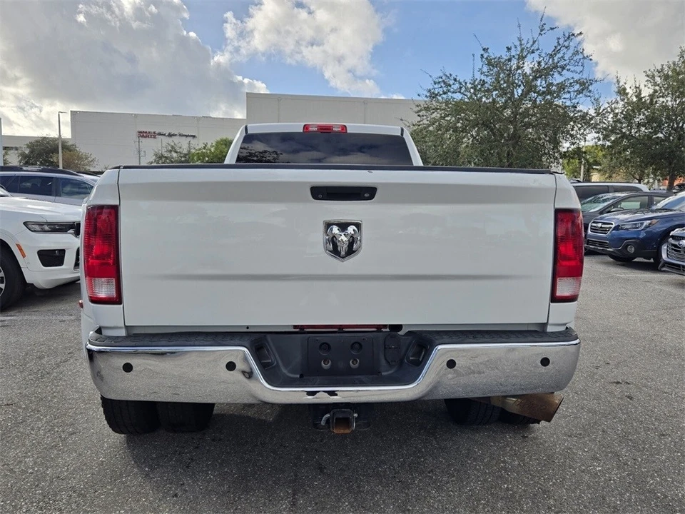 2015 Ram 3500 - Image 6 of 12