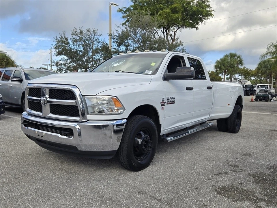 2015 Ram 3500 - Image 3 of 12