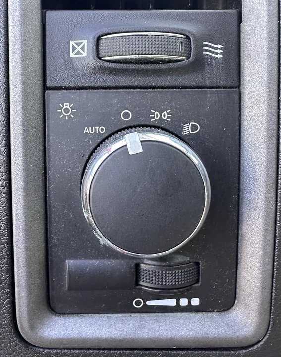 2015 Ram 3500 - Image 14 of 21