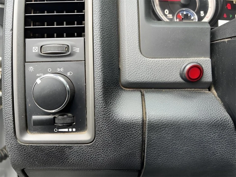 2015 Dodge Ram 4th Gen - Image 16 of 21
