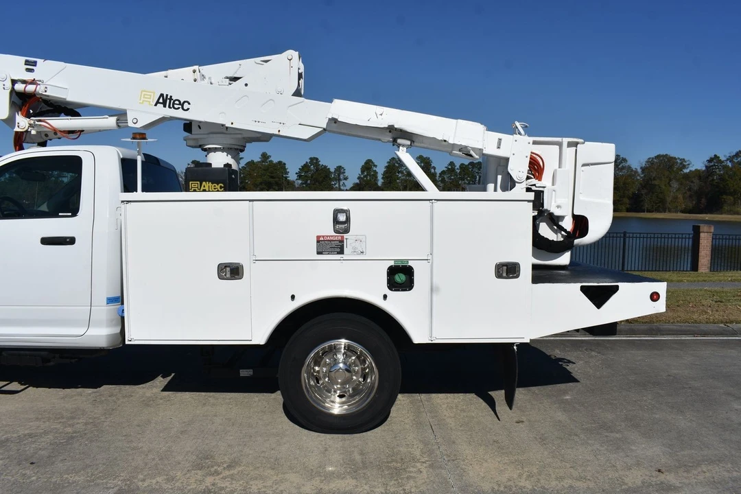 2015 Ram 4500 & 5500 - Image 10 of 21