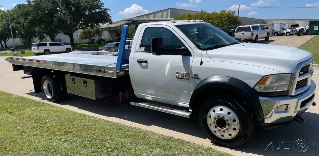 2015 Ram Heavy Duty - Image 9 of 24