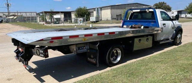 2015 Ram Heavy Duty - Image 11 of 24